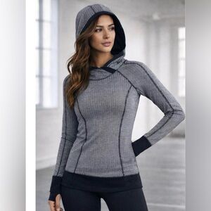Lululemon Think Fast Hoodie Herringbone Gray Black Thumbholes Zip Pocket 6